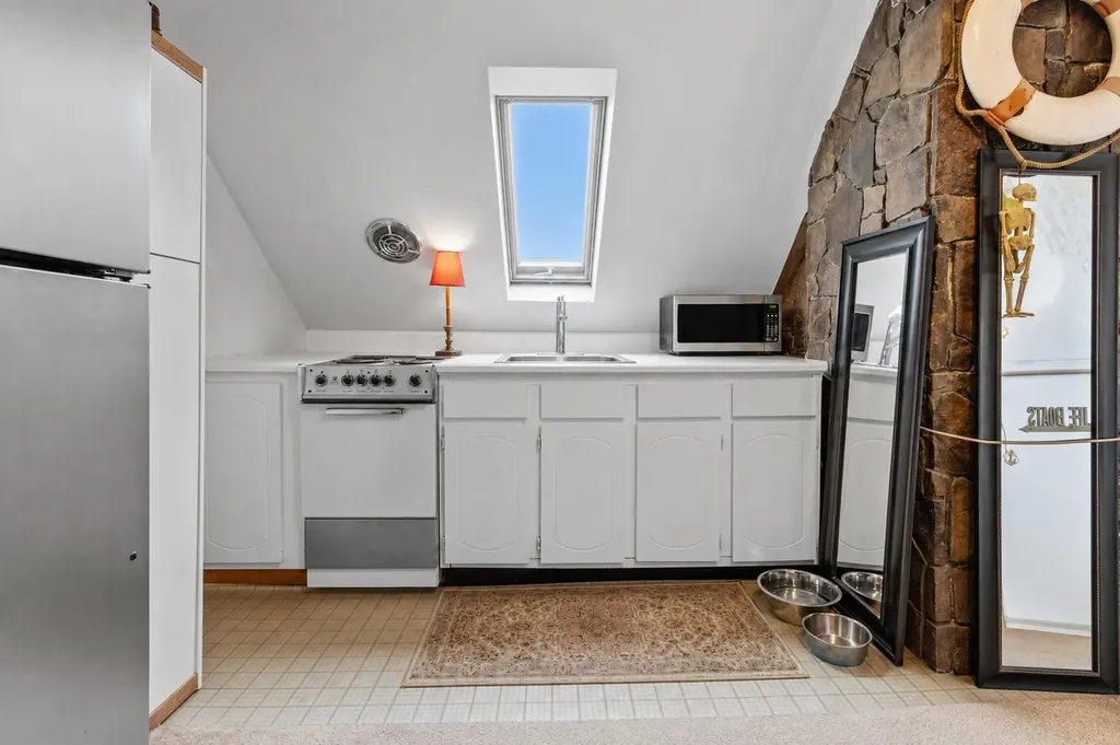 31 Bates Street Portland ME 04103