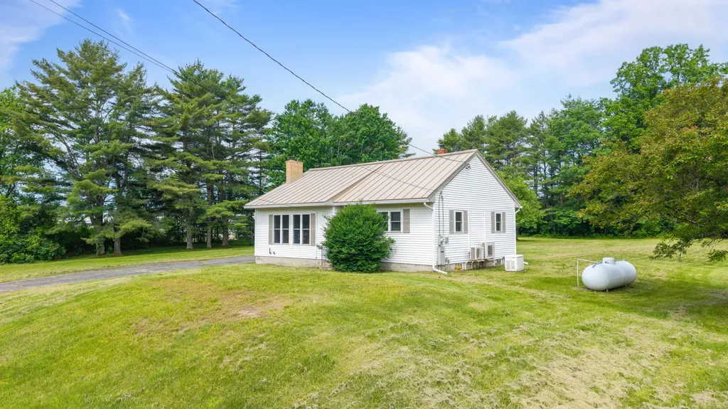 28 N Main Street Burnham ME 04922