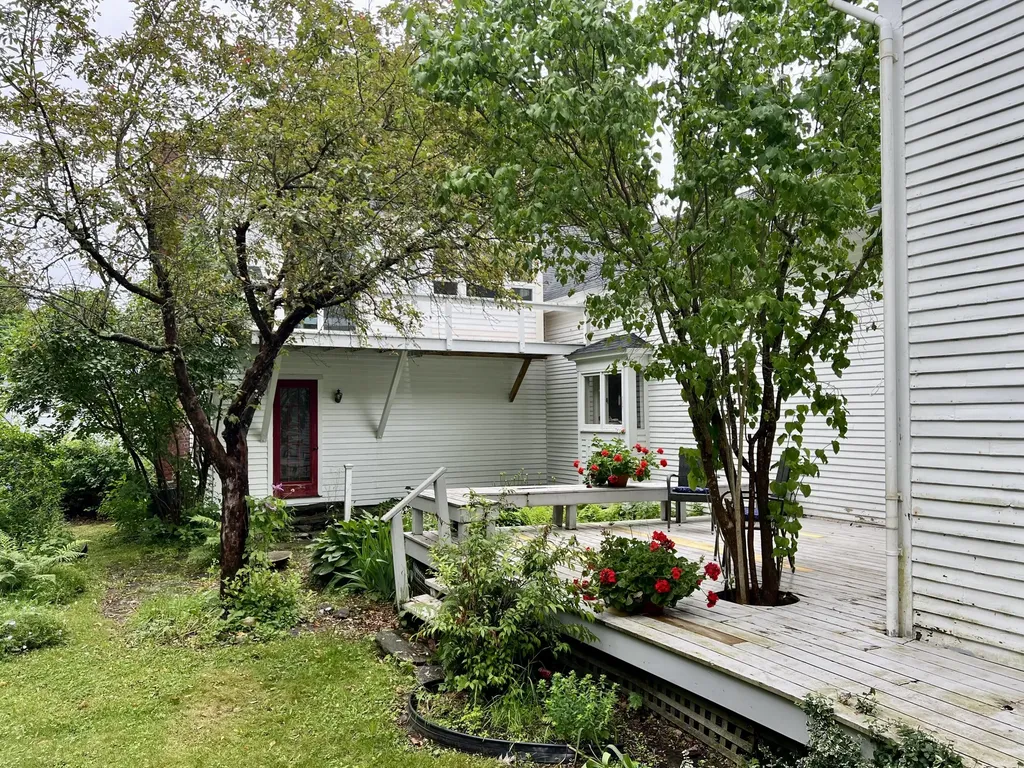 59 Cedar Street Belfast ME 04915