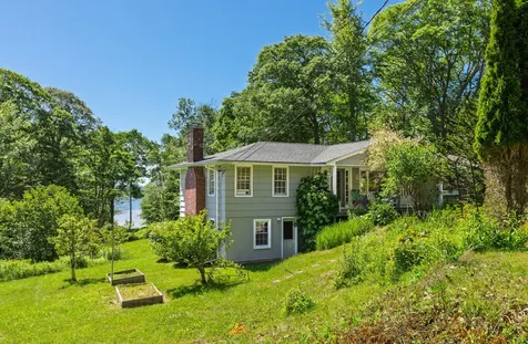 766 Pleasant Point Road Cushing ME 04563
