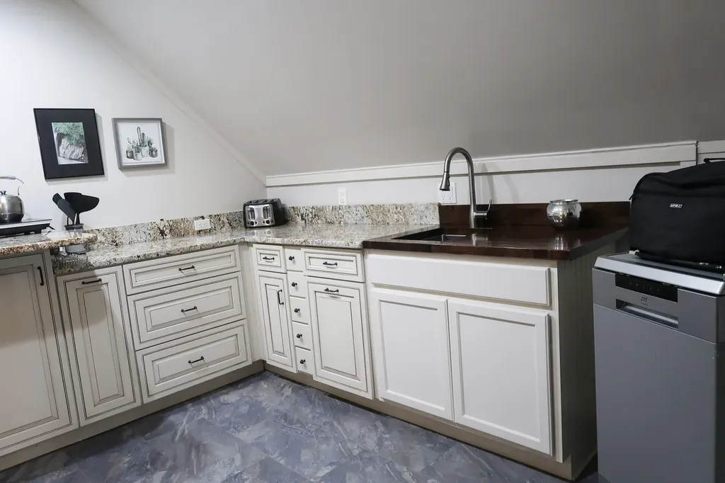 16 Lovejoy Lane Readfield ME 04355