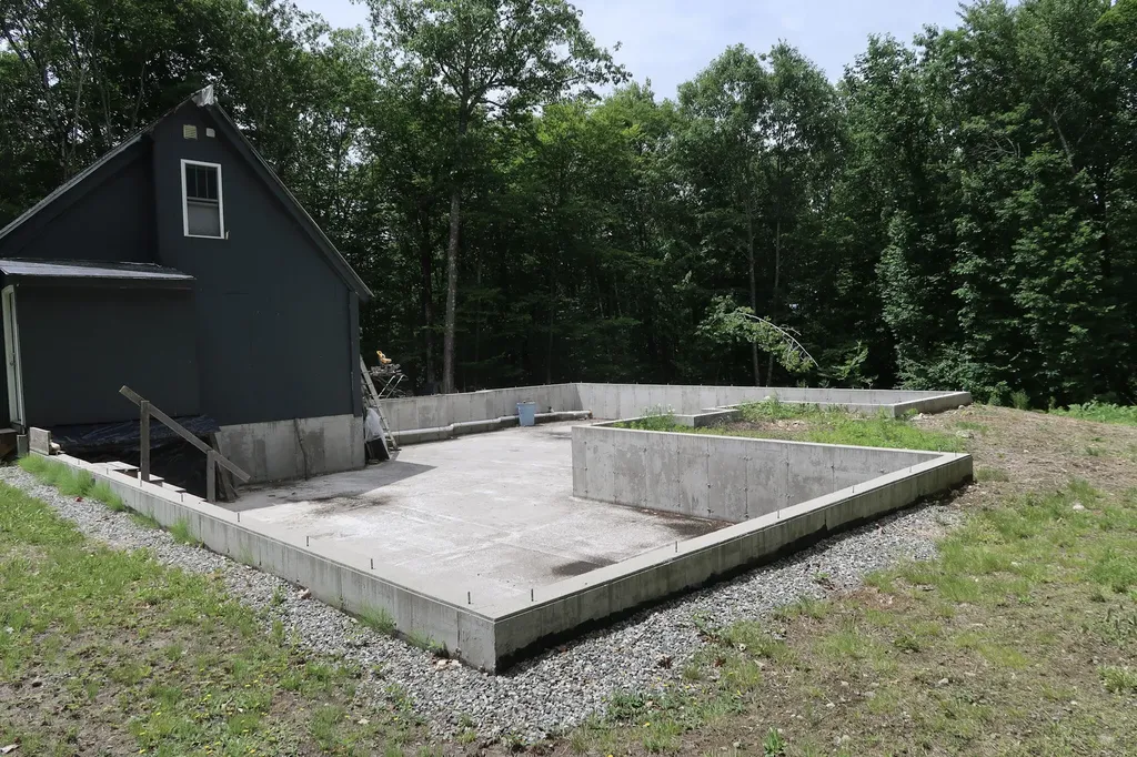 16 Lovejoy Lane Readfield ME 04355