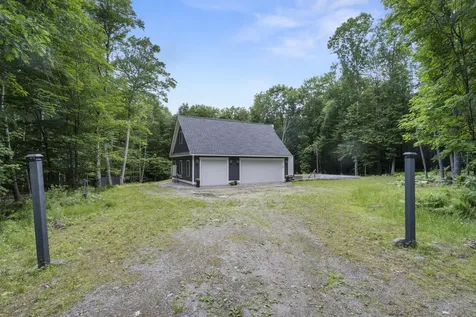 16 Lovejoy Lane Readfield ME 04355