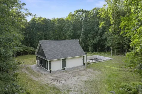 16 Lovejoy Lane Readfield ME 04355