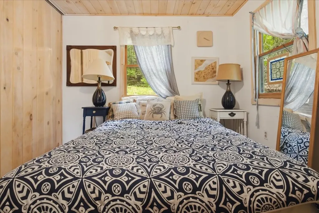22 Woodland Road Winthrop ME 04364