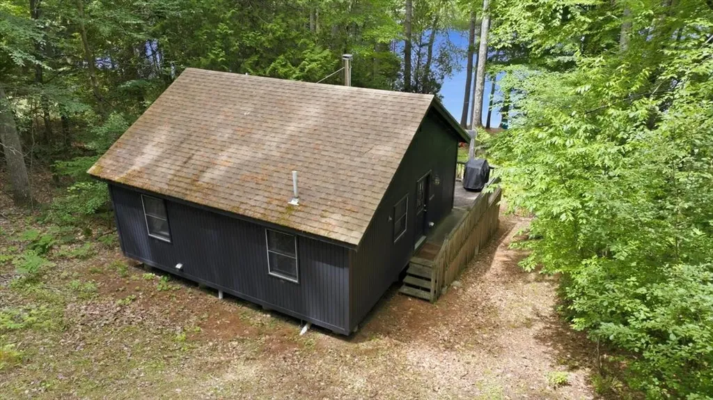 22 Woodland Road Winthrop ME 04364