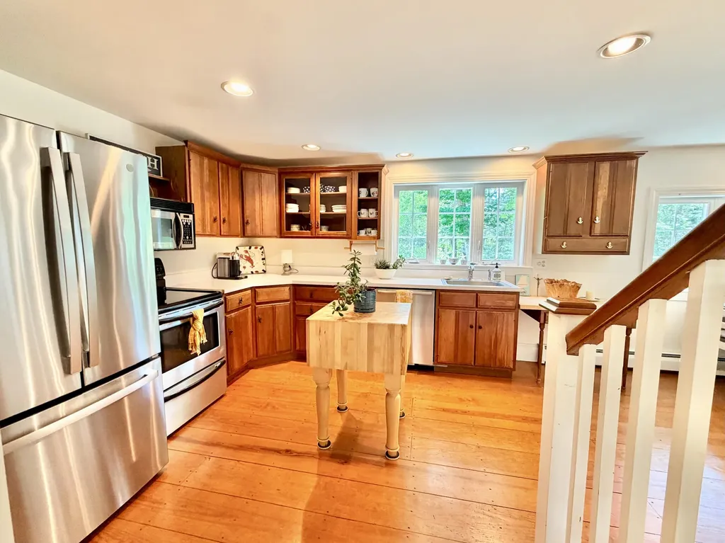35 Wildes District Road Kennebunkport ME 04046