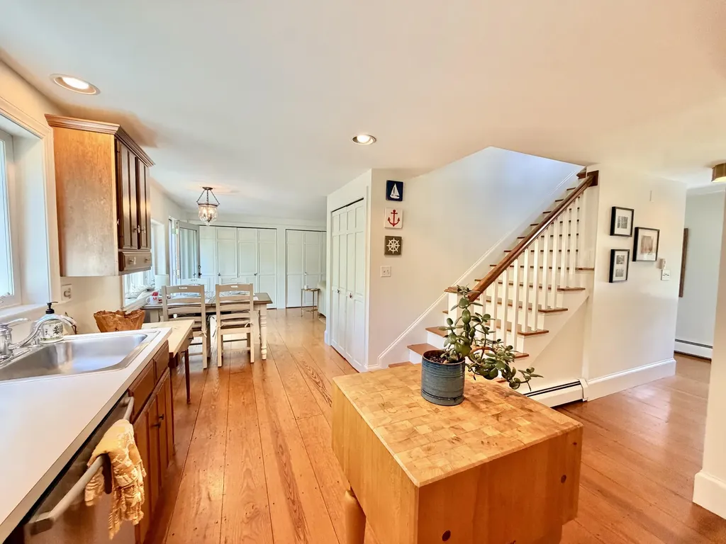 35 Wildes District Road Kennebunkport ME 04046