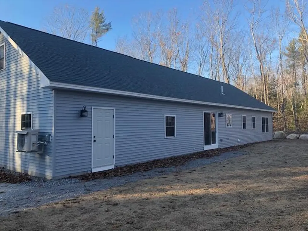 48 Jessica Way Poland ME 04274