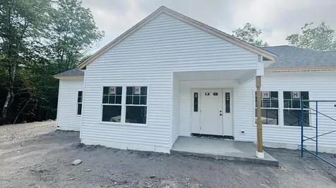48 Jessica Way Poland ME 04274