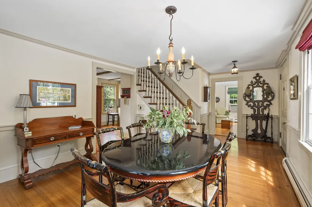 19 Water Street Damariscotta ME 04543