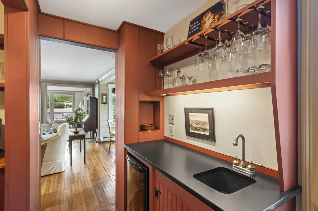19 Water Street Damariscotta ME 04543
