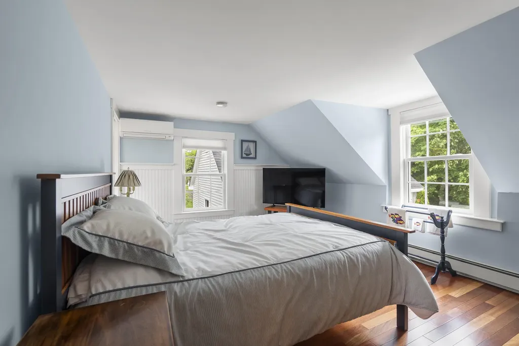 19 Water Street Damariscotta ME 04543