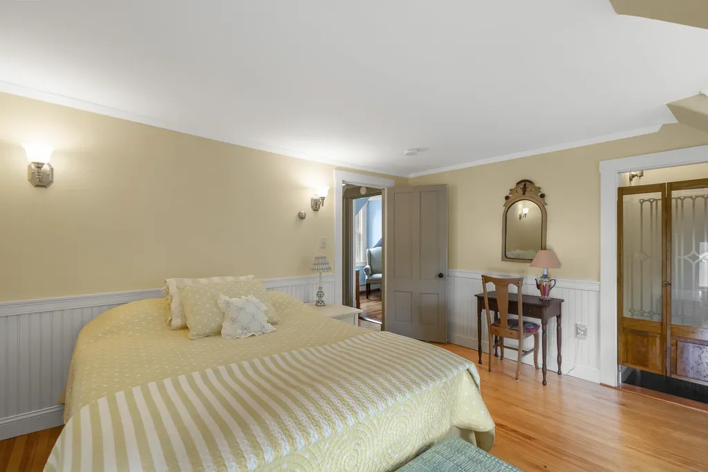 19 Water Street Damariscotta ME 04543