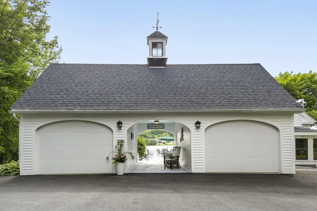 19 Water Street Damariscotta ME 04543