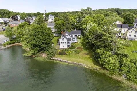 19 Water Street Damariscotta ME 04543