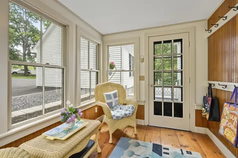 19 Water Street Damariscotta ME 04543