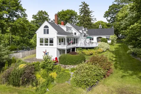 19 Water Street Damariscotta ME 04543