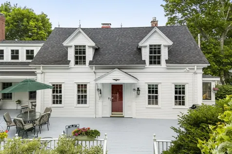 19 Water Street Damariscotta ME 04543
