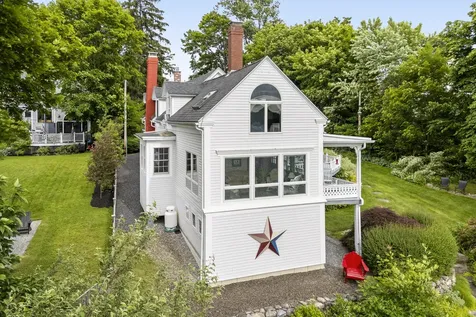 19 Water Street Damariscotta ME 04543