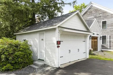 19 Water Street Damariscotta ME 04543