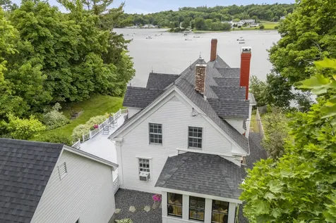 19 Water Street Damariscotta ME 04543