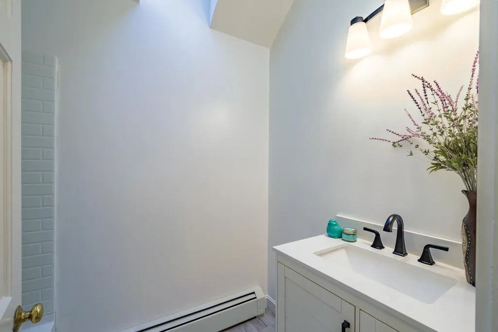 7 Pike Avenue Searsport ME 04974