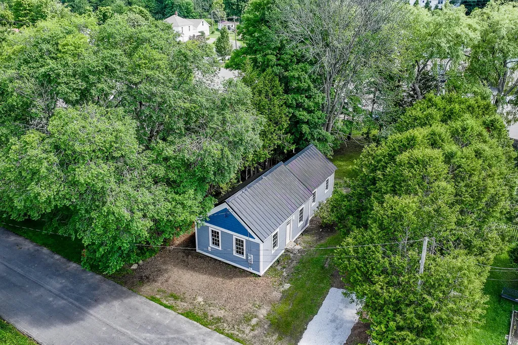 7 Pike Avenue Searsport ME 04974