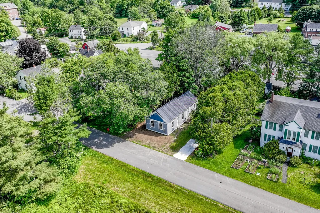 7 Pike Avenue Searsport ME 04974