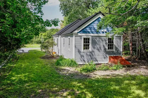 7 Pike Avenue Searsport ME 04974