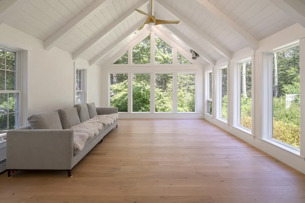 8 Fox Hill Road Cape Elizabeth ME 04107