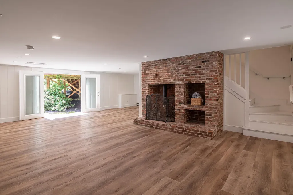 8 Fox Hill Road Cape Elizabeth ME 04107