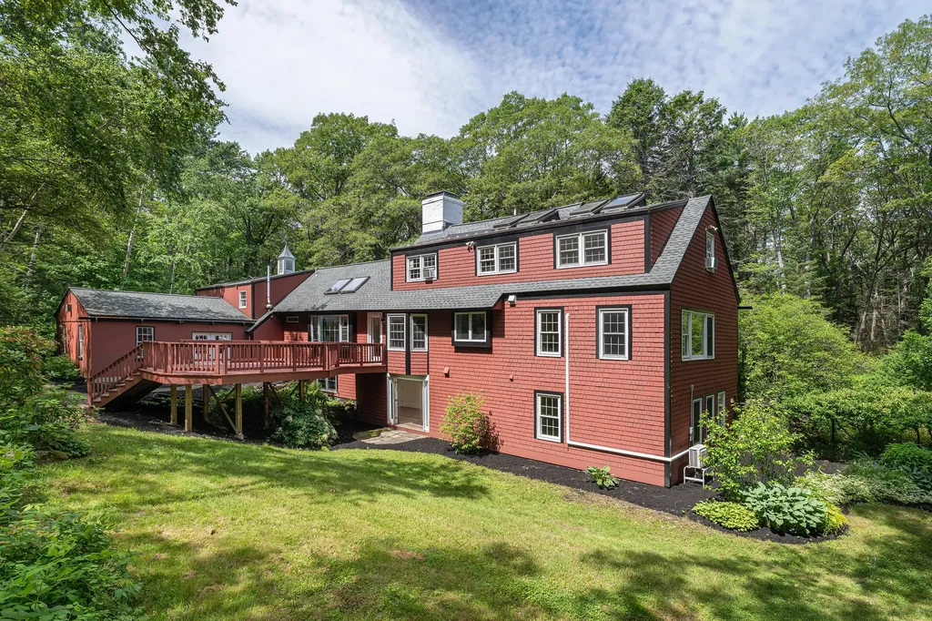 8 Fox Hill Road Cape Elizabeth ME 04107