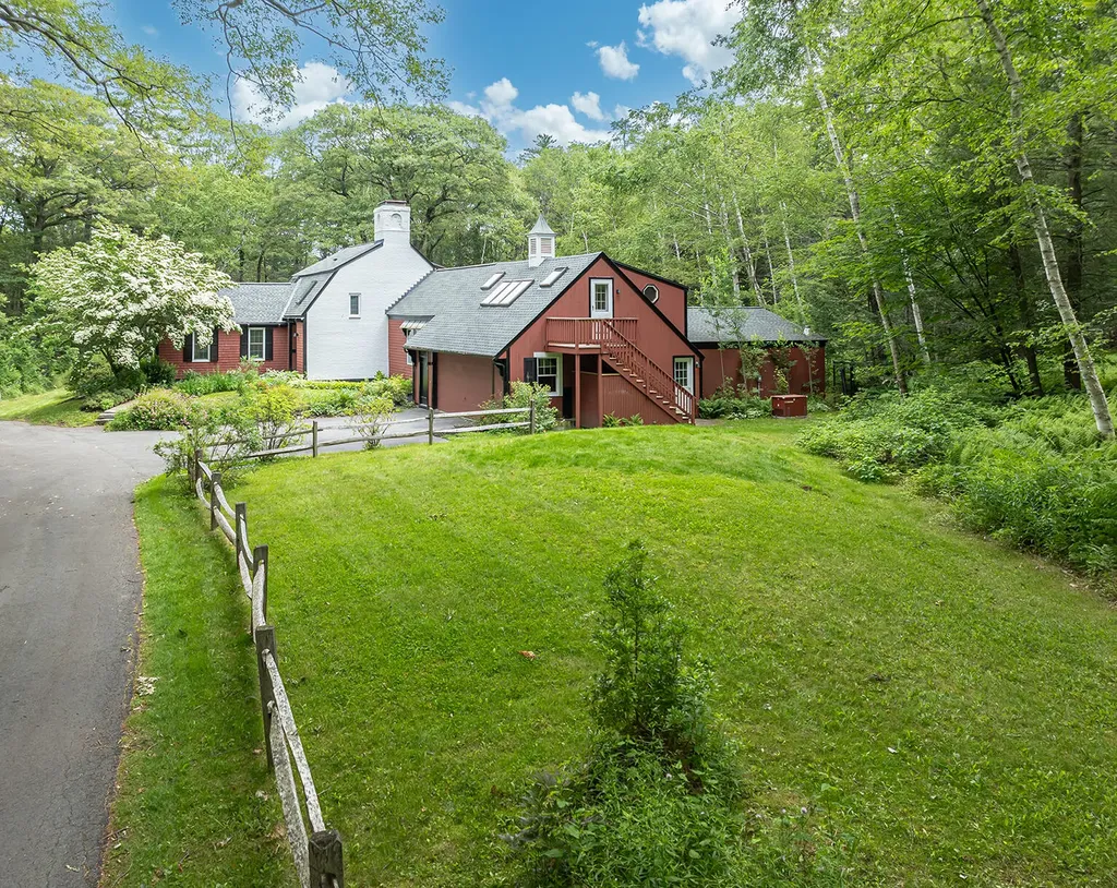8 Fox Hill Road Cape Elizabeth ME 04107