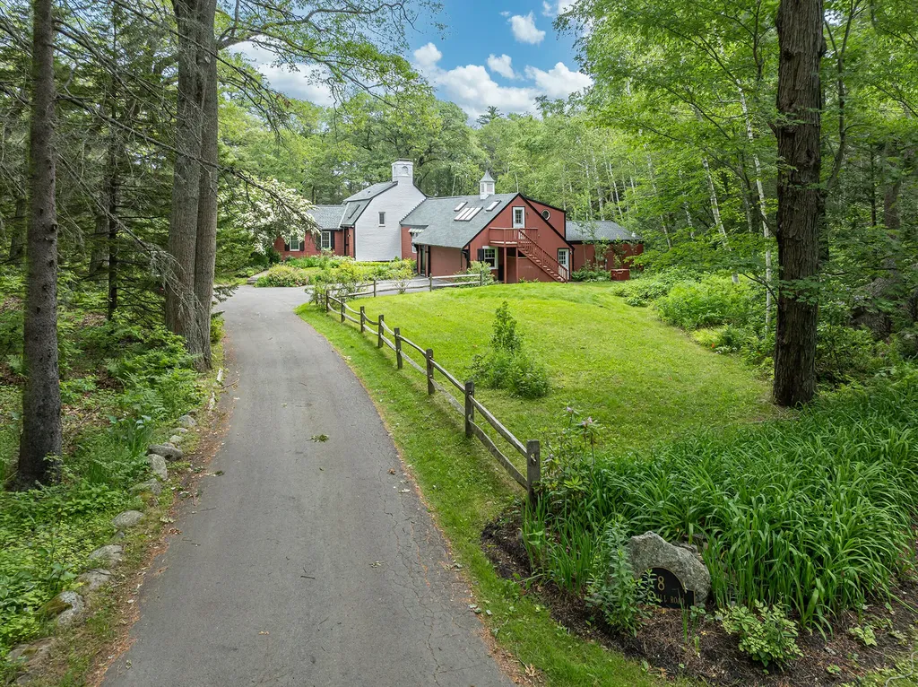8 Fox Hill Road Cape Elizabeth ME 04107