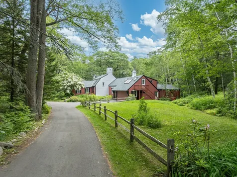 8 Fox Hill Road Cape Elizabeth ME 04107