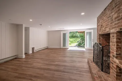 8 Fox Hill Road Cape Elizabeth ME 04107