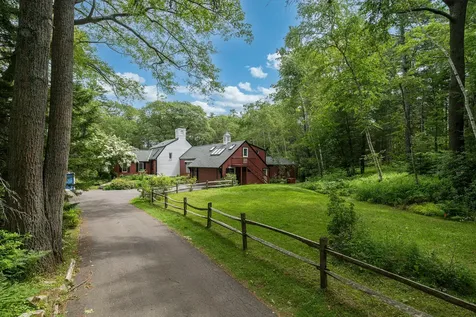 8 Fox Hill Road Cape Elizabeth ME 04107