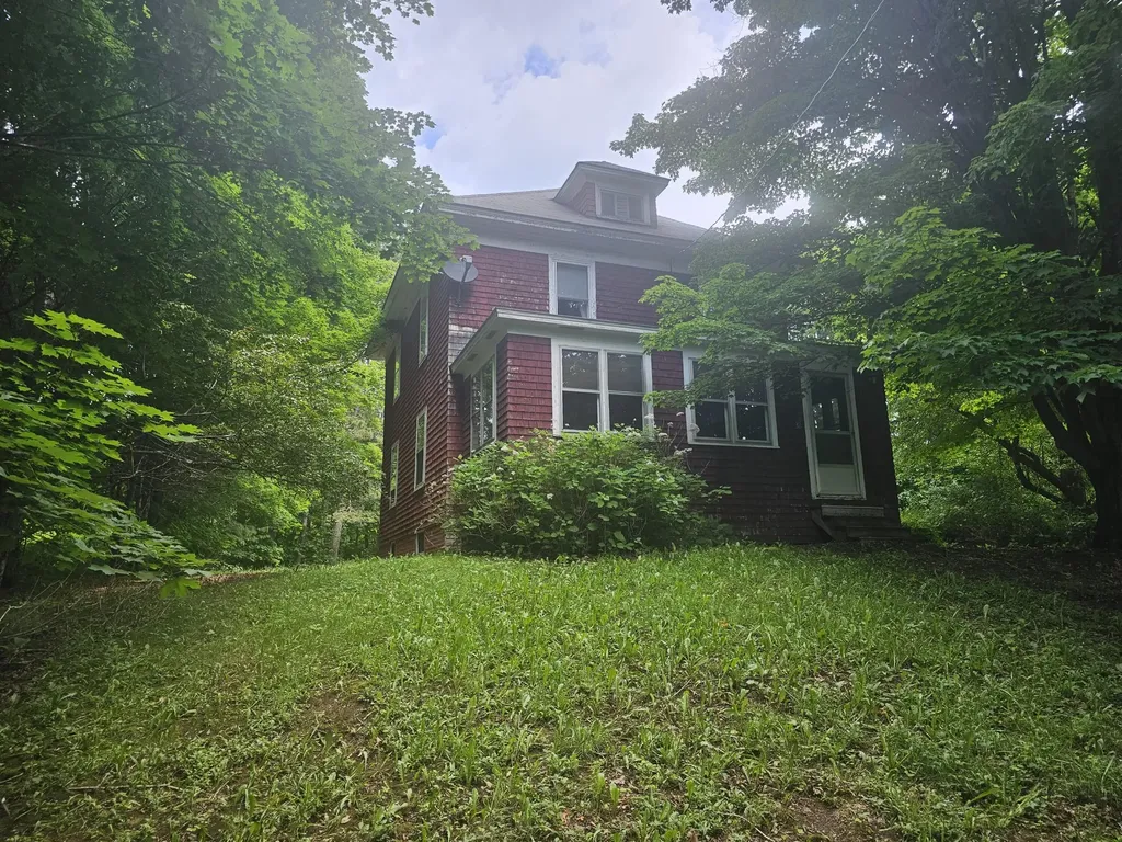 32 Willow Street Patten ME 04765