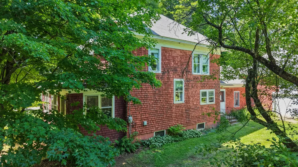 32 Willow Street Patten ME 04765