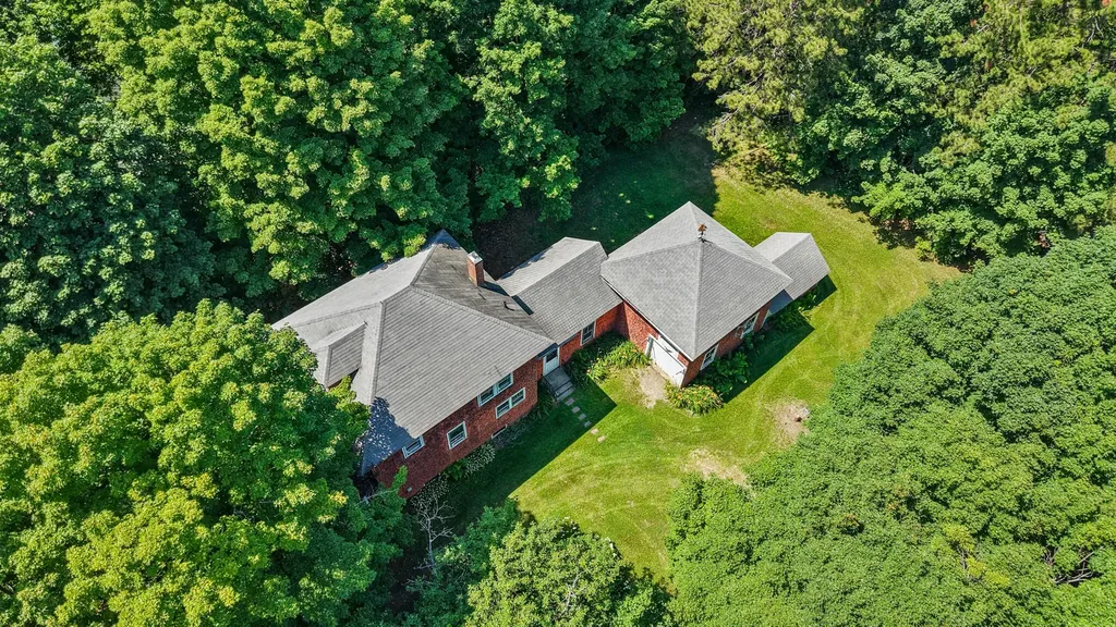 32 Willow Street Patten ME 04765