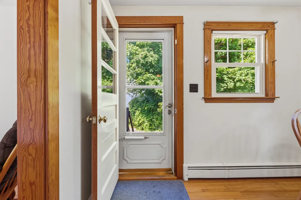 12 Dana Avenue Kittery ME 03904