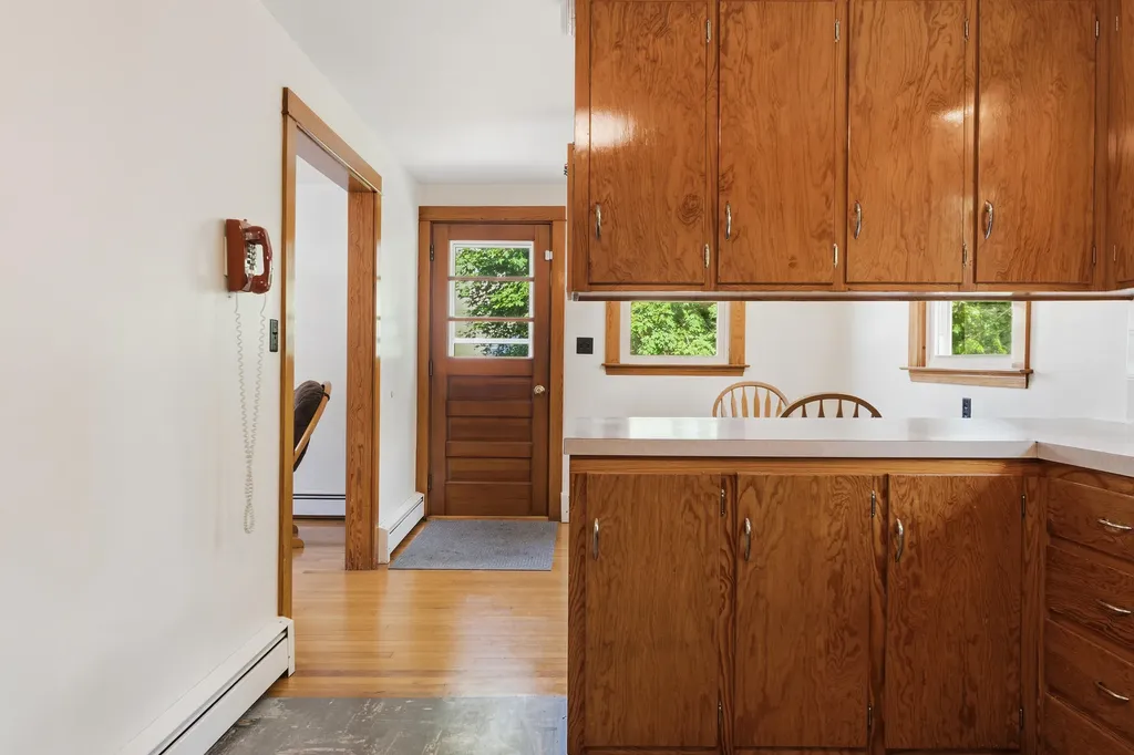 12 Dana Avenue Kittery ME 03904