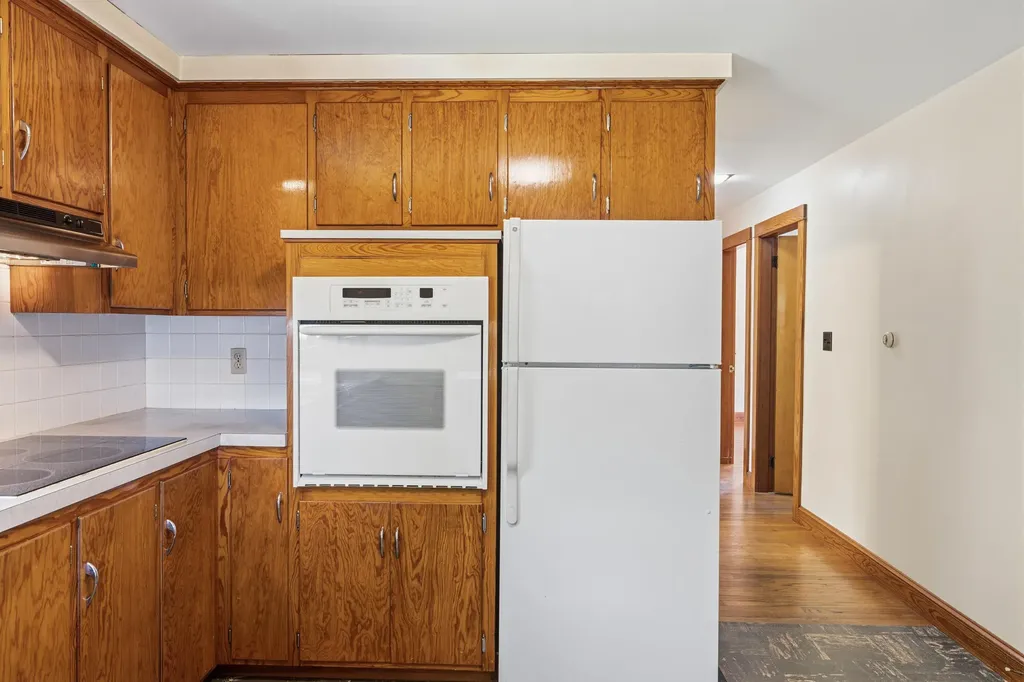 12 Dana Avenue Kittery ME 03904