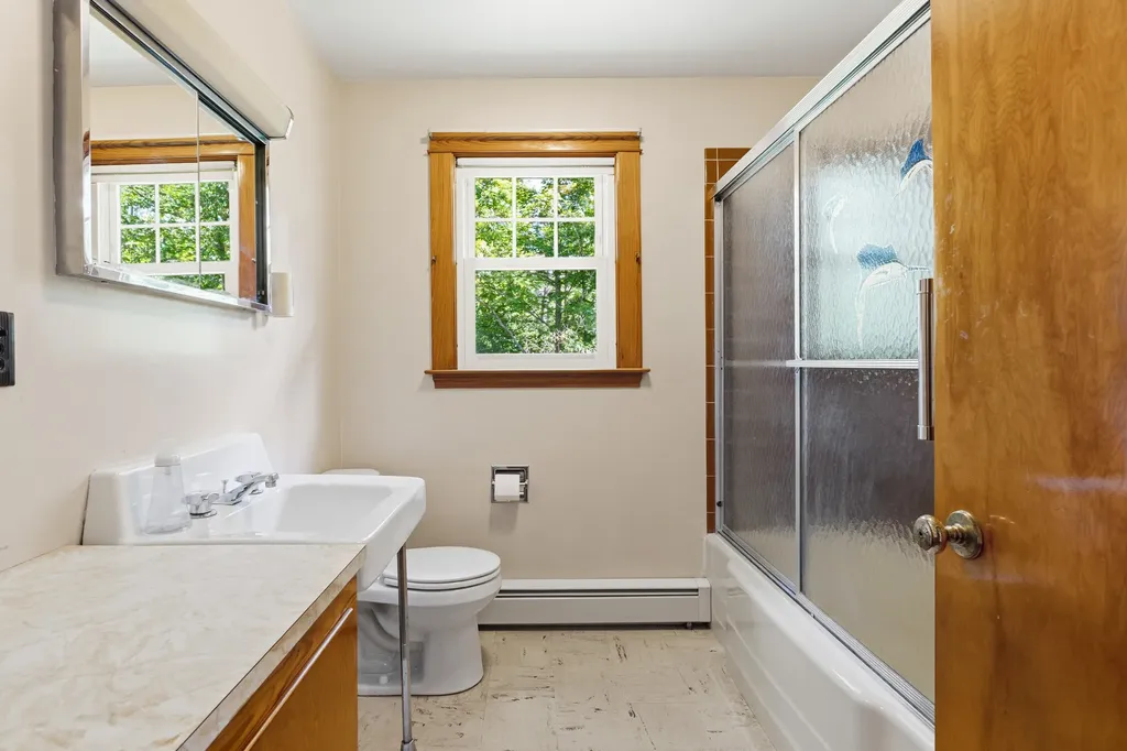 12 Dana Avenue Kittery ME 03904