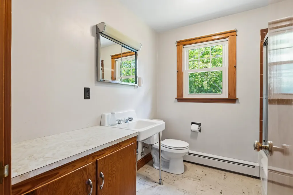 12 Dana Avenue Kittery ME 03904