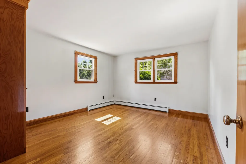 12 Dana Avenue Kittery ME 03904