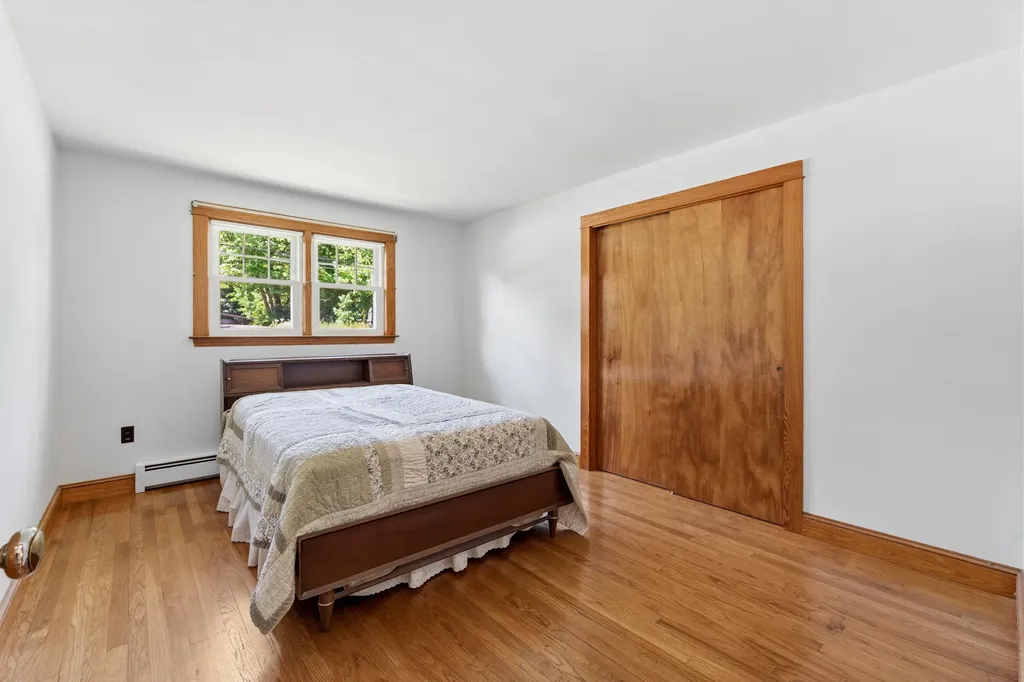 12 Dana Avenue Kittery ME 03904