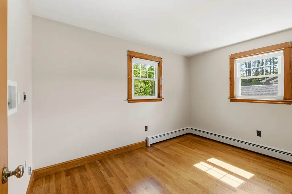 12 Dana Avenue Kittery ME 03904