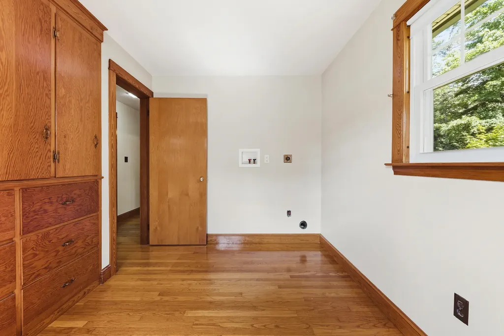 12 Dana Avenue Kittery ME 03904